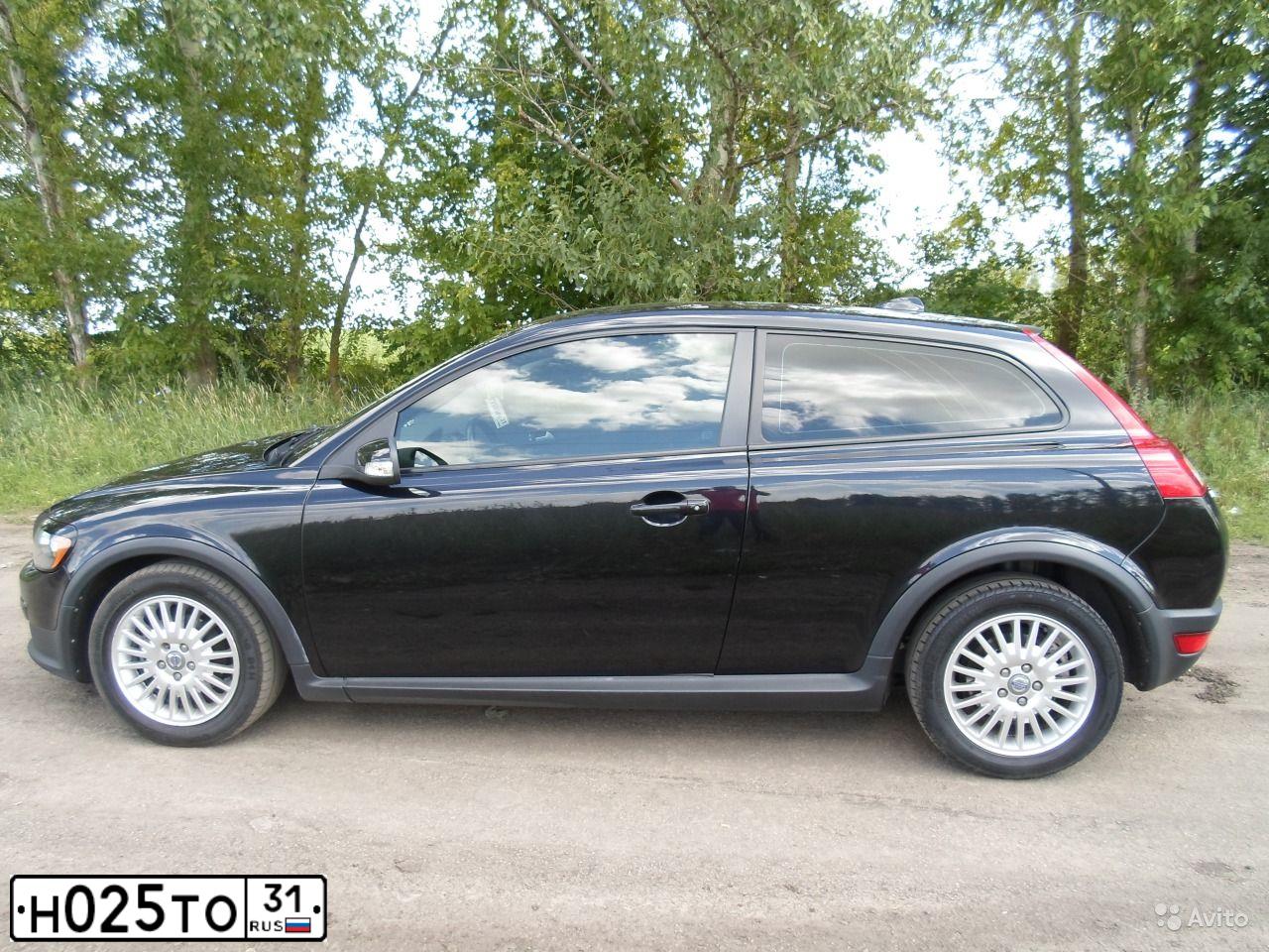 Фото автомобиля VOLVO C30, 2007 — госномер В311КК136. Цвет: ЧЕРНЫЙ