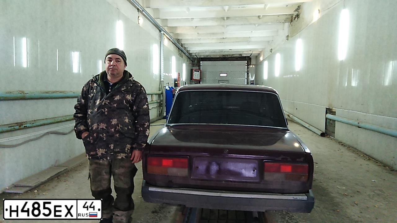 Фото автомобиля LADA 2107, 2007 — госномер А504УР252