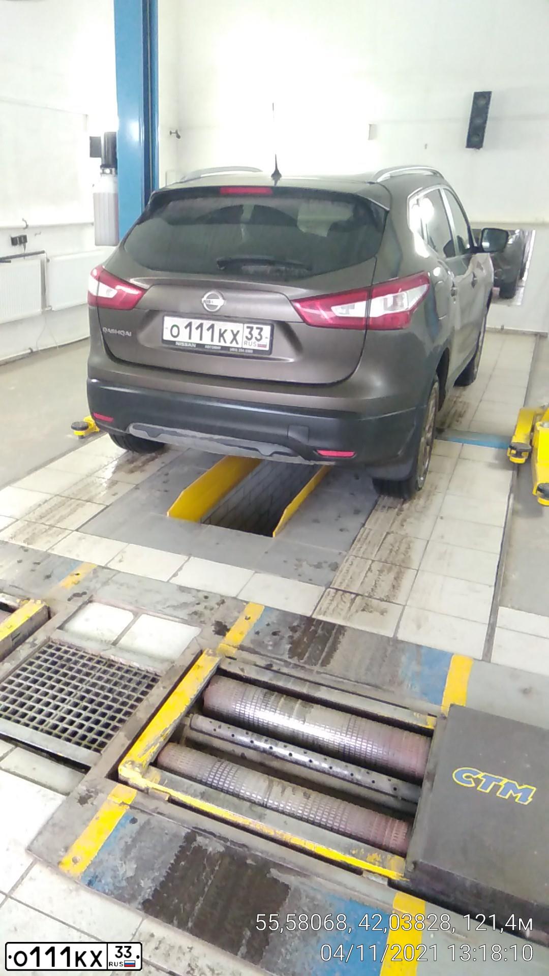 Фото автомобиля FORD FOCUS, 2008 — госномер С989УМ33. Цвет: ЧЕРНЫЙ