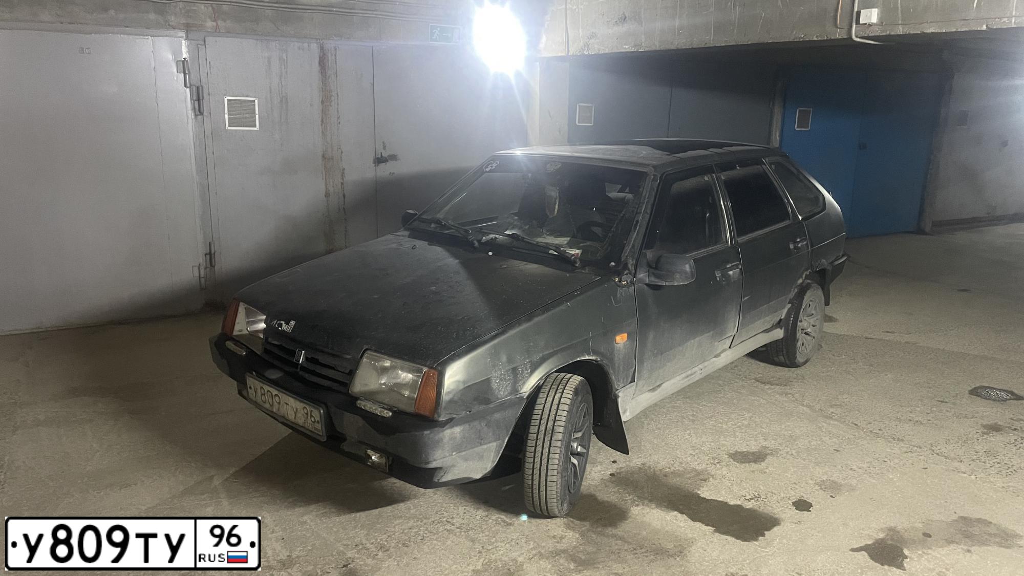 Фото автомобиля LADA 2109 SAMARA, 1997 — госномер У809ТУ96. Цвет: ТЕМНО-ЗЕЛЕНЫЙ