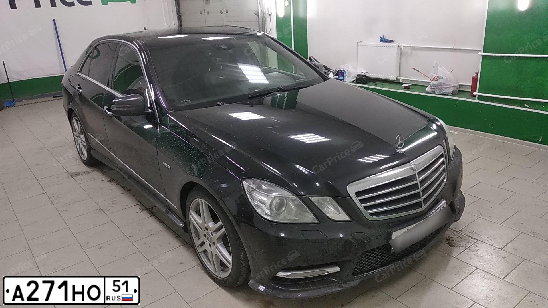 Фото автомобиля MERCEDES E-KLASSE, 2012 — госномер Н769КХ76. Цвет: ЧЕРНЫЙ