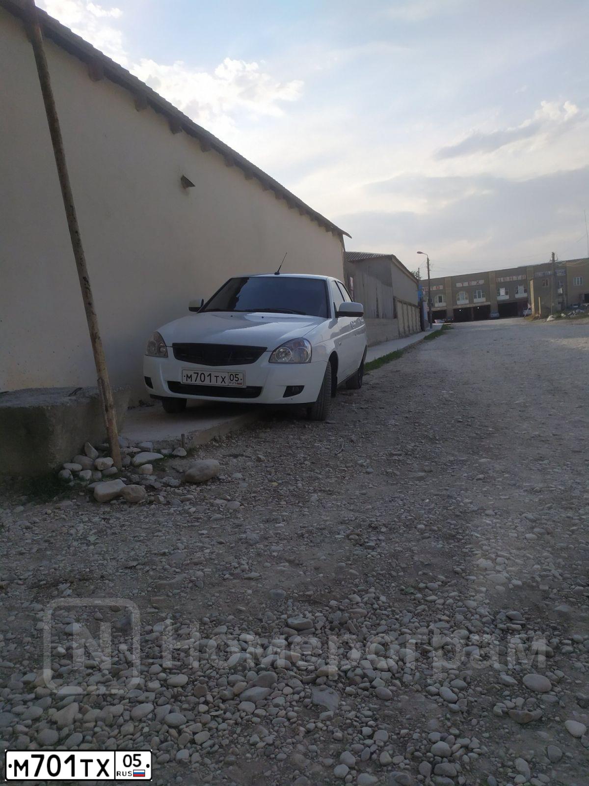 Фото автомобиля LADA 2170 PRIORA, 2012 — госномер М701ТК05. Цвет: Белый