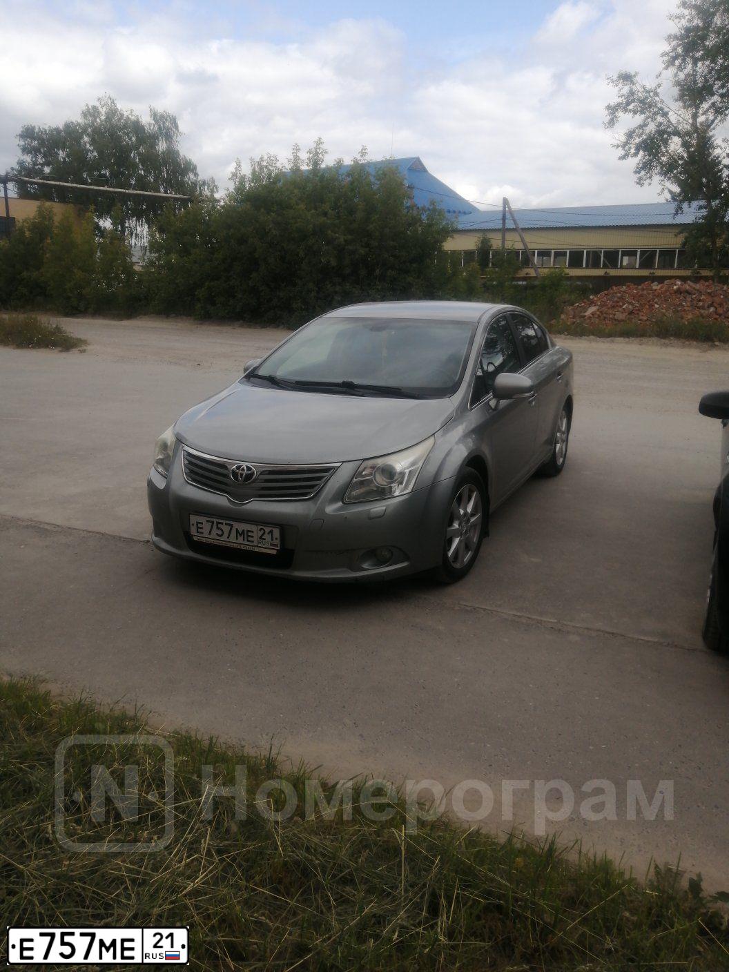 Фото автомобиля MAZ 4370 /4X2/, 2005 — госномер Е757МЕ21. Цвет: Белый