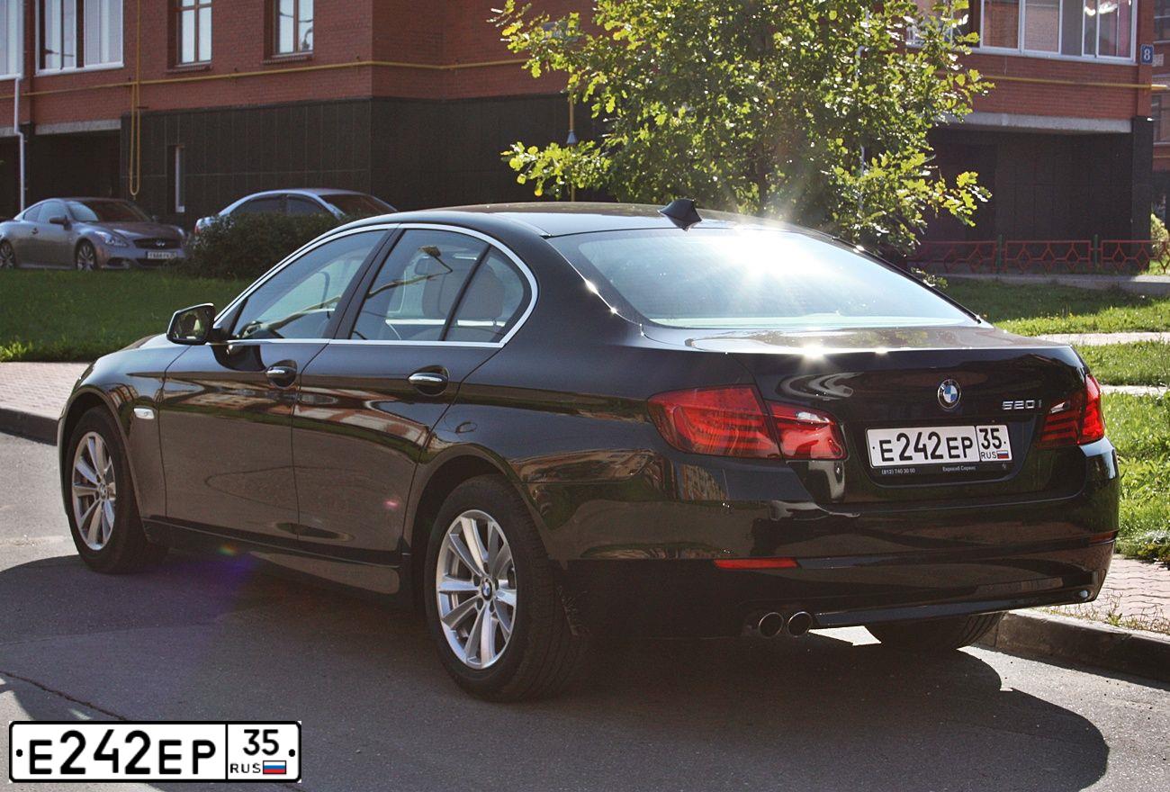 Фото автомобиля BMW SERIE 5, 2013 — госномер Р747РВ46. Цвет: ЧЕРНЫЙ