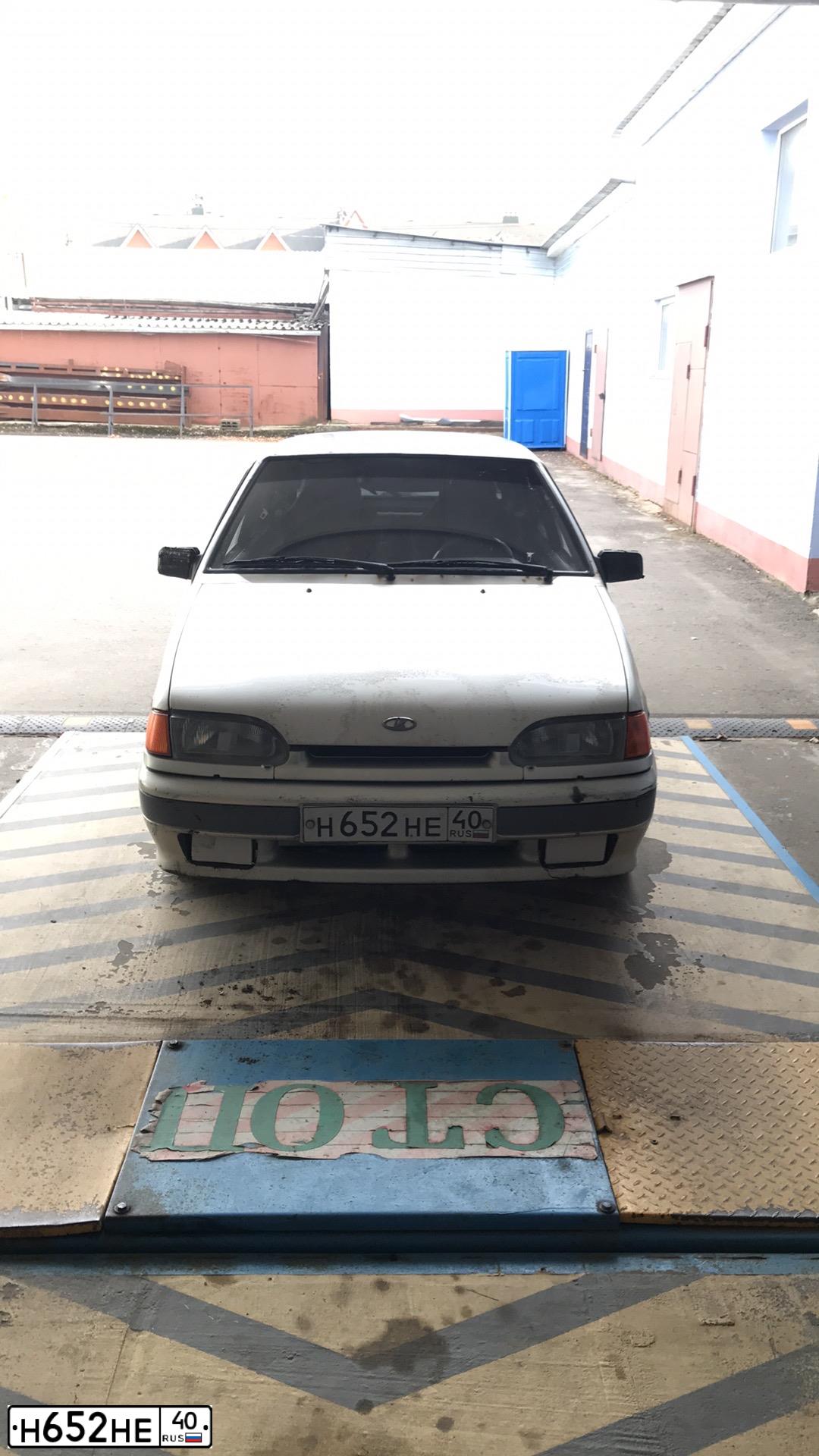 Фото автомобиля LADA 2114 SAMARA, 2006 — госномер Н652НЕ40. Цвет: СЕРЕБРИСТО-БЕЖЕВЫЙ