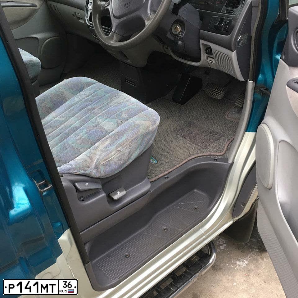 Фото автомобиля MITSUBISHI DELICA, 1997 — госномер А696ЕЕ761