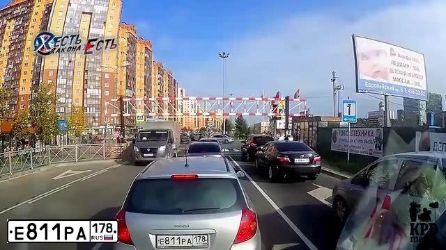 Фото автомобиля KIA CEE'D, 2008 — госномер Т944СР790. Цвет: ПЕРЛАМУТРОВЫЙ СЕРЕБРИСТЫЙ