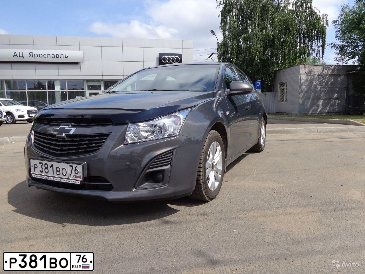 Фото автомобиля CHEVROLET CRUZE, 2013 — госномер О040ТХ29. Цвет: СЕРЫЙ МЕТАЛЛИК