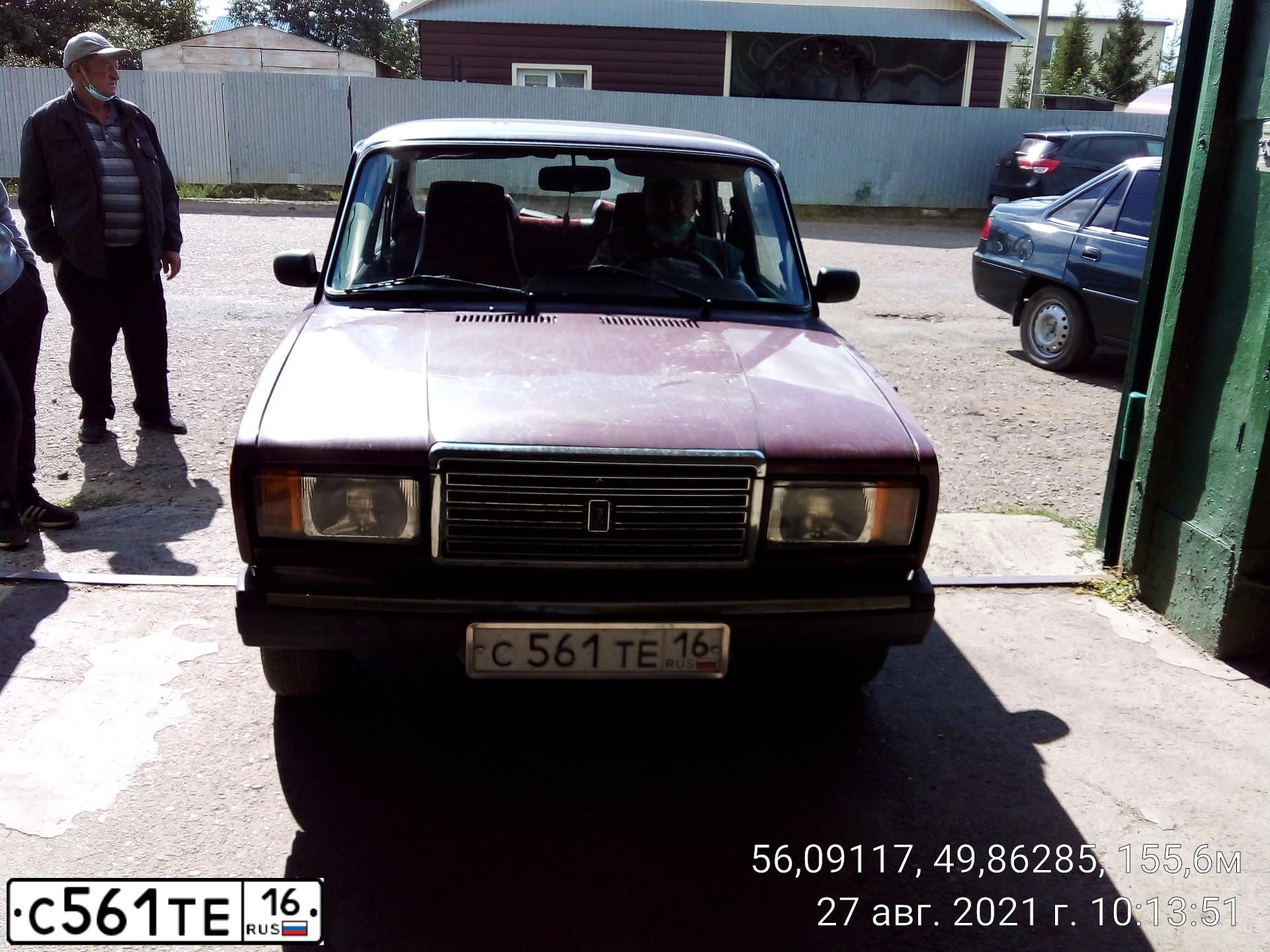 Фото автомобиля LADA 2107, 2003 — госномер С561ТЕ16. Цвет: ТЕМНО-БОРДОВЫЙ