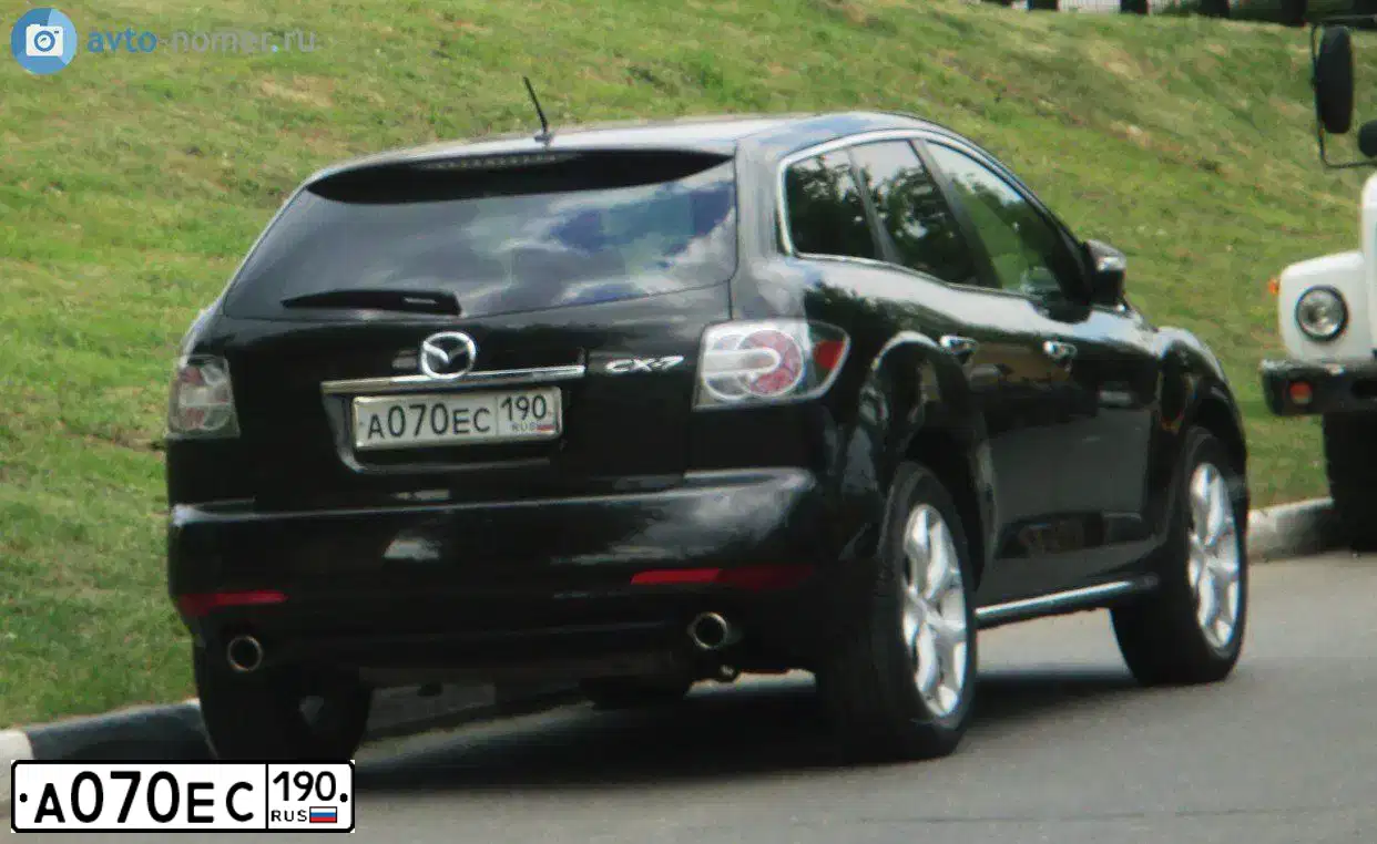 Фото автомобиля MAZDA CX-7, 2010 — госномер А070ЕС190. Цвет: ЧЕРНЫЙ
