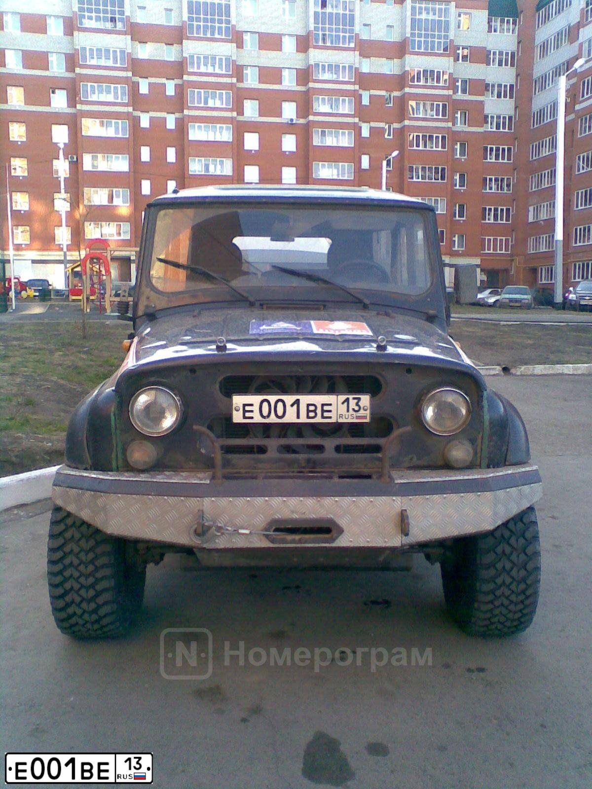 Фото автомобиля SUZUKI JIMNY, 2002 — госномер Е001ВЕ13. Цвет: СЕРЕБРИСТЫЙ