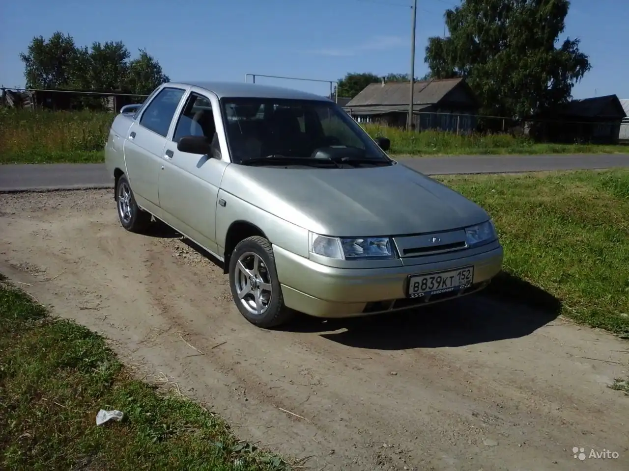 Фото автомобиля LADA 2110, 2004 — госномер В801АК252