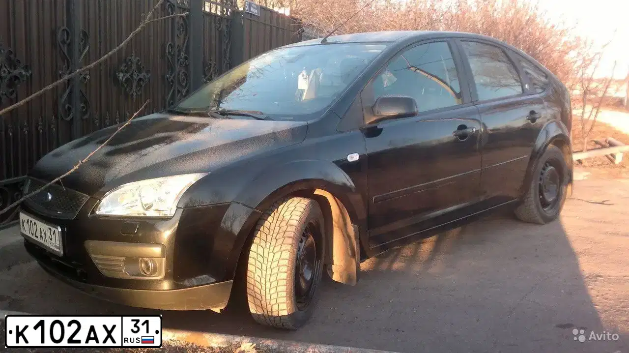 Фото автомобиля FORD FOCUS, 2006 — госномер О554ЕТ46. Цвет: ЧЕРНЫЙ