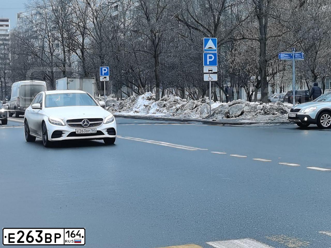 Фото автомобиля MERCEDES C-KLASSE, 2019 — госномер Е263ВР164. Цвет: Белый