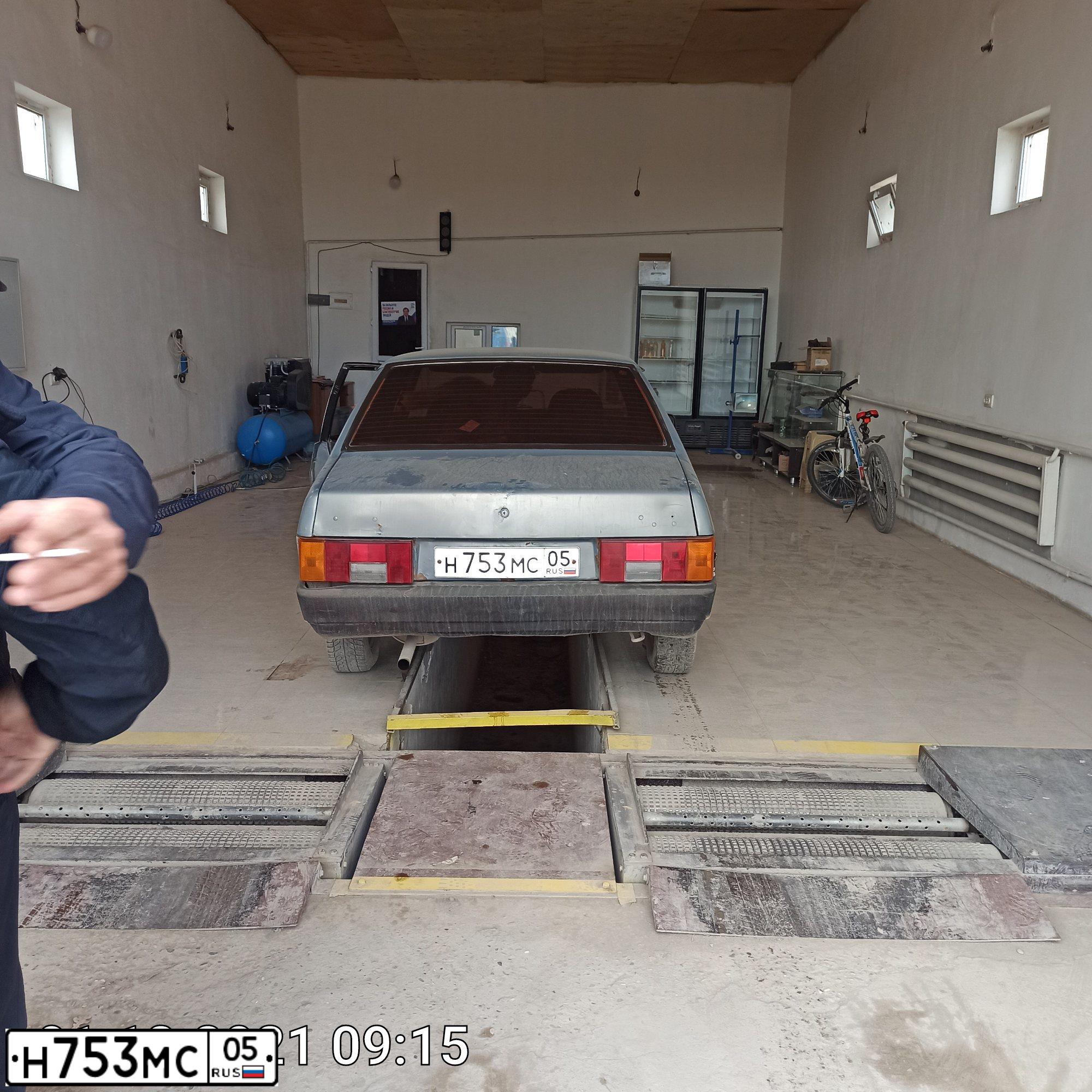 Фото автомобиля LADA 21099, 2002 — госномер Х603КК05. Цвет: ЗОЛОТИСТО-СЕРЫЙ
