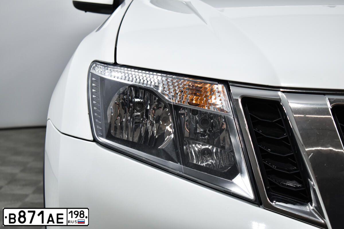 Фото автомобиля NISSAN TERRANO, 2018 — госномер В046МС797. Цвет: Белый