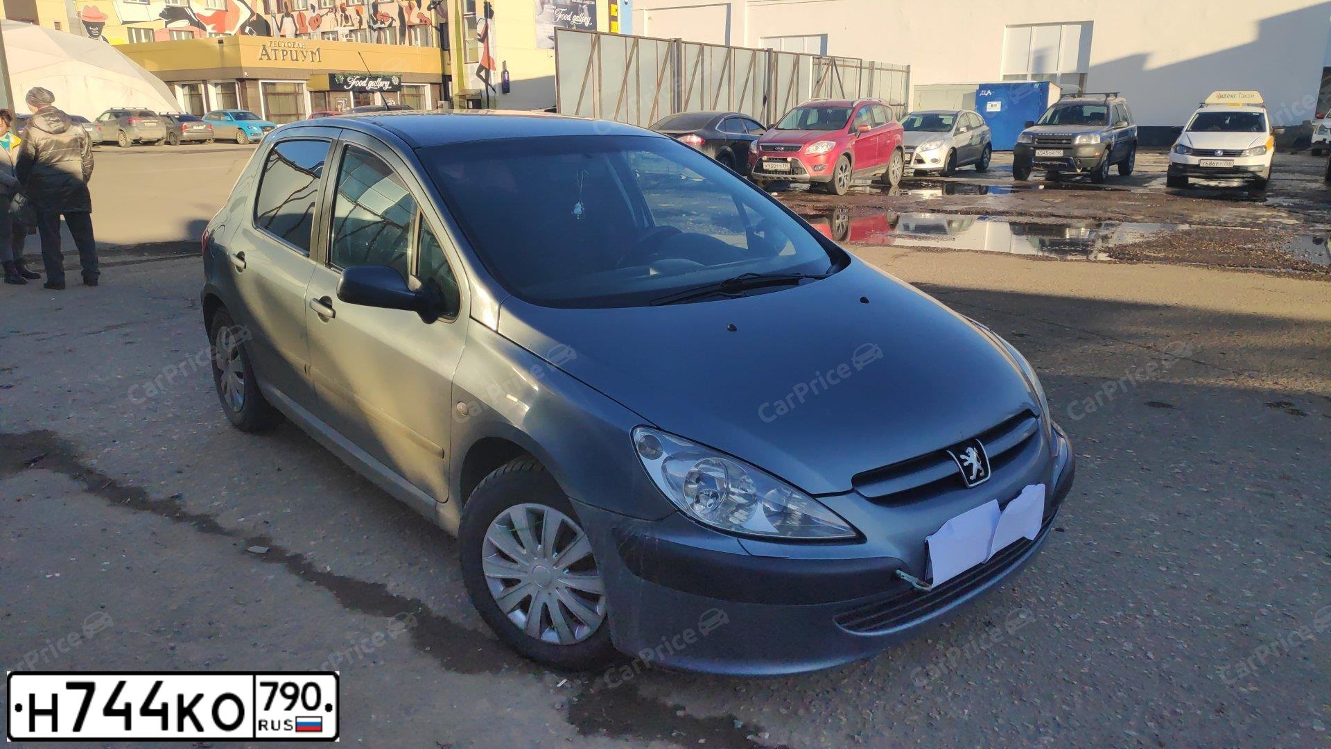 Фото автомобиля ПЕЖО 307, 2004 — госномер Р871УР790. Цвет: СЕРЫЙ