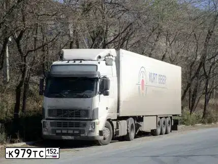 Фото автомобиля GAZ Z 3110 WOLGA, 2000 — госномер Р815РС152. Цвет: Сине-зеленый