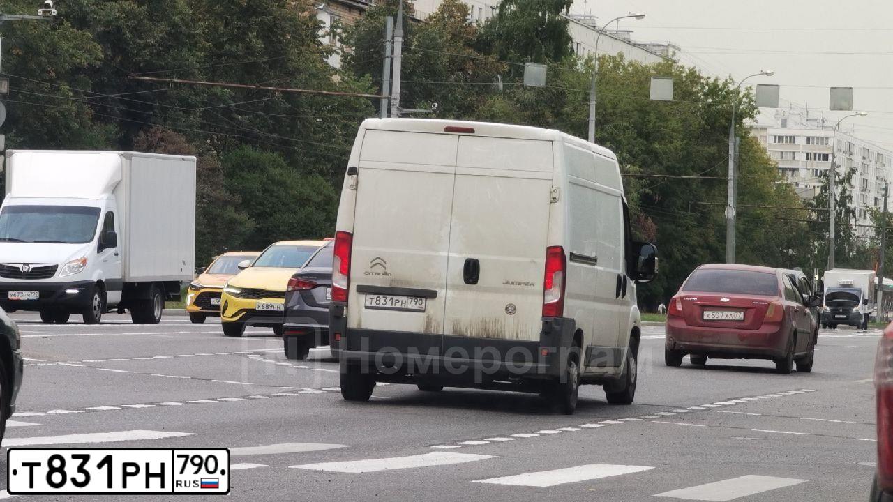 Фото автомобиля CITROEN JUMPER, 2017 — госномер Т831РН790. Цвет: Белый