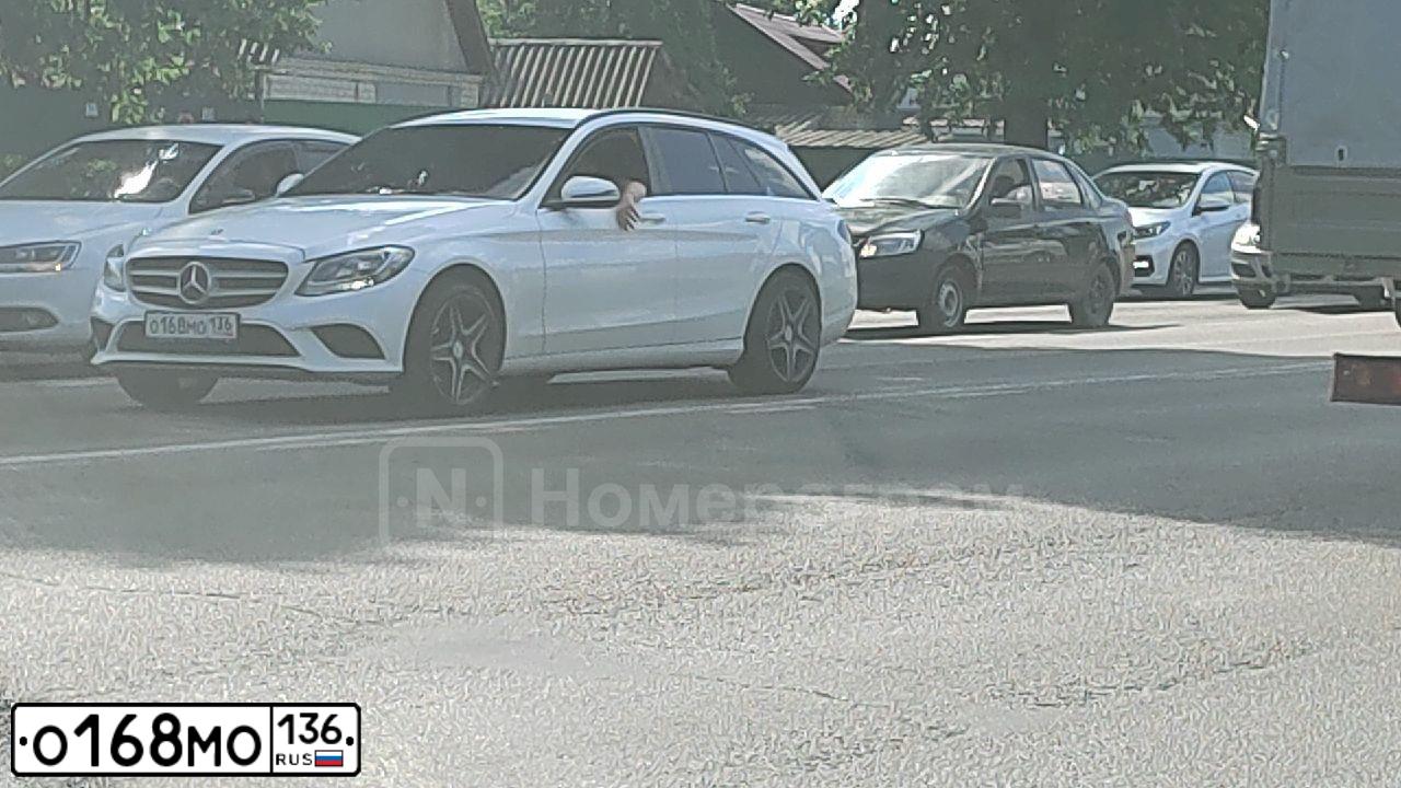 Фото автомобиля МЕРСЕДЕС-БЕНЦ C 180 D, 2018 — госномер О168МО136. Цвет: Белый