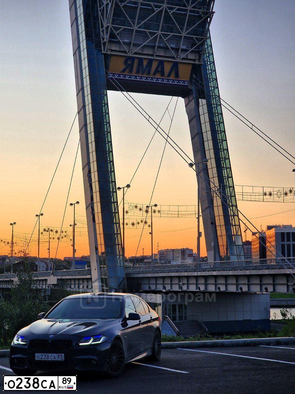 Фото автомобиля INFINITI QX70 /FX/, 2007 — госномер О238СА89. Цвет: ЧЕРНЫЙ