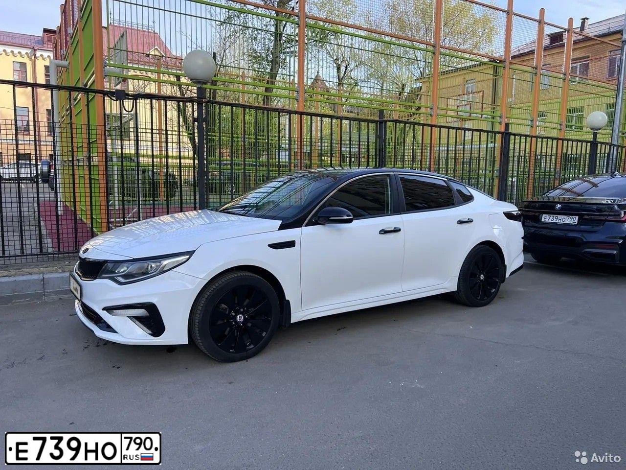 Фото автомобиля BMW 730LD XDRIVE, 2021 — госномер Е739НО790. Цвет: ЧЕРНЫЙ