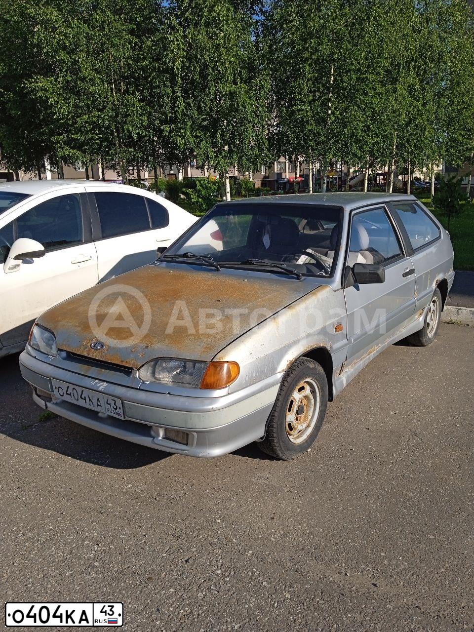 Фото автомобиля LADA 2113 SAMARA, 2005 — госномер О404КА43. Цвет: СЕРЕБРИСТЫЙ