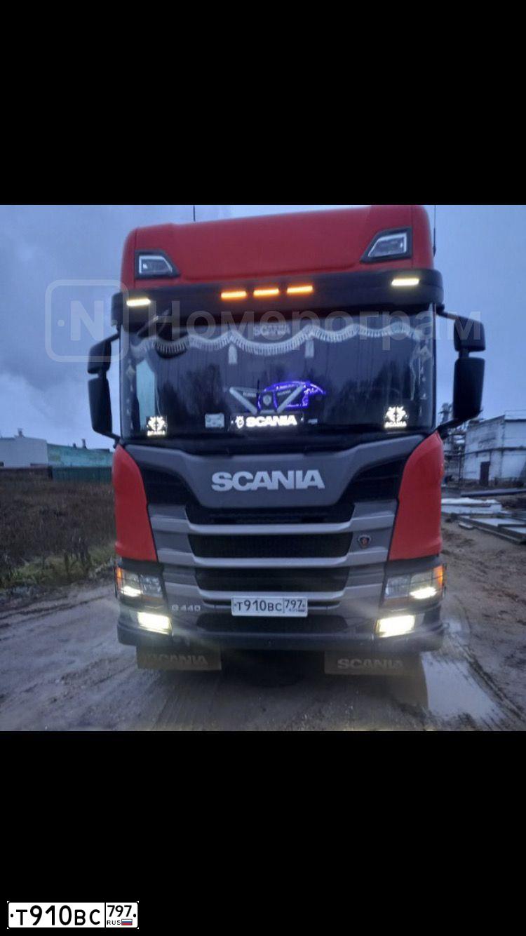 Фото автомобиля SCANIA SERIE G /6X4/, 2019 — госномер Т910ВС797. Цвет: Красный