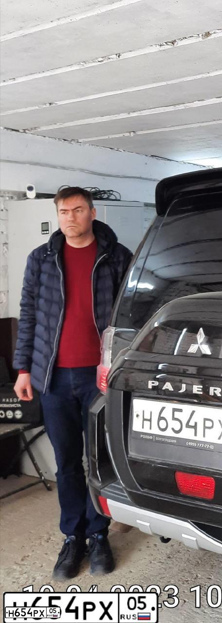 Фото автомобиля MITSUBISHI PAJERO, 2014 — госномер Р661ХО790. Цвет: ЧЕРНЫЙ