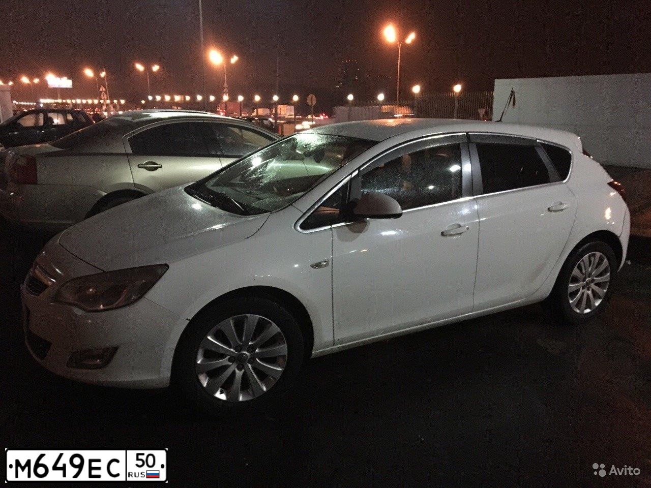 Фото автомобиля OPEL ASTRA, 2011 — госномер О161РС44. Цвет: Белый
