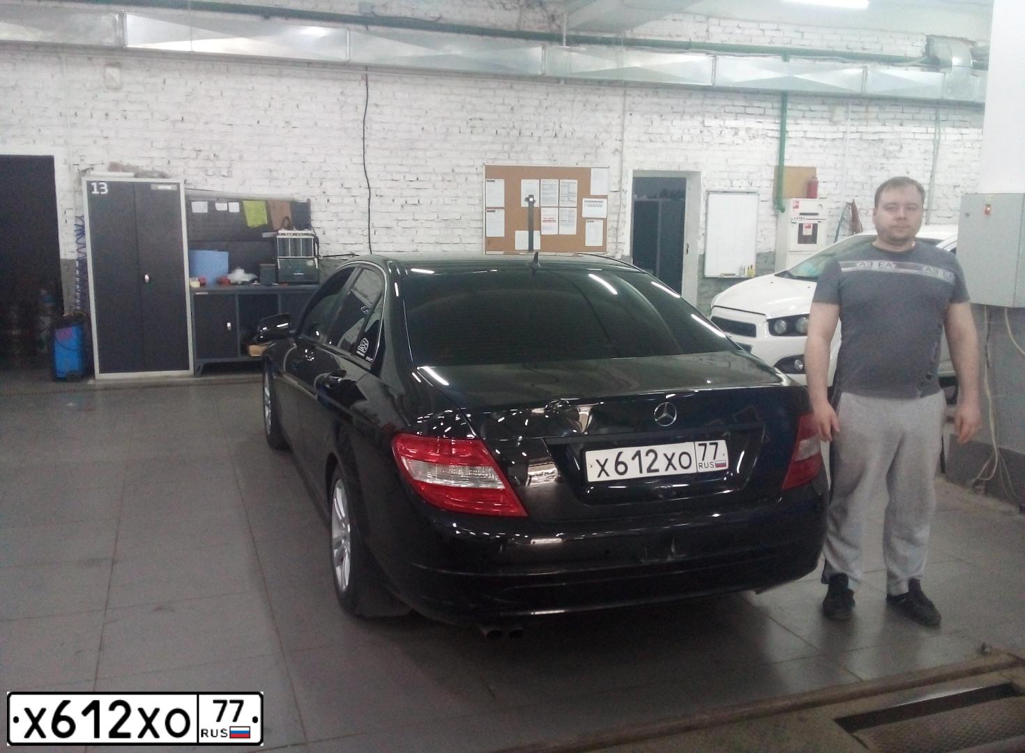 Фото автомобиля МЕРСЕДЕС-БЕНЦ C200 CDI, 2009 — госномер С634МХ761. Цвет: ЧЕРНЫЙ