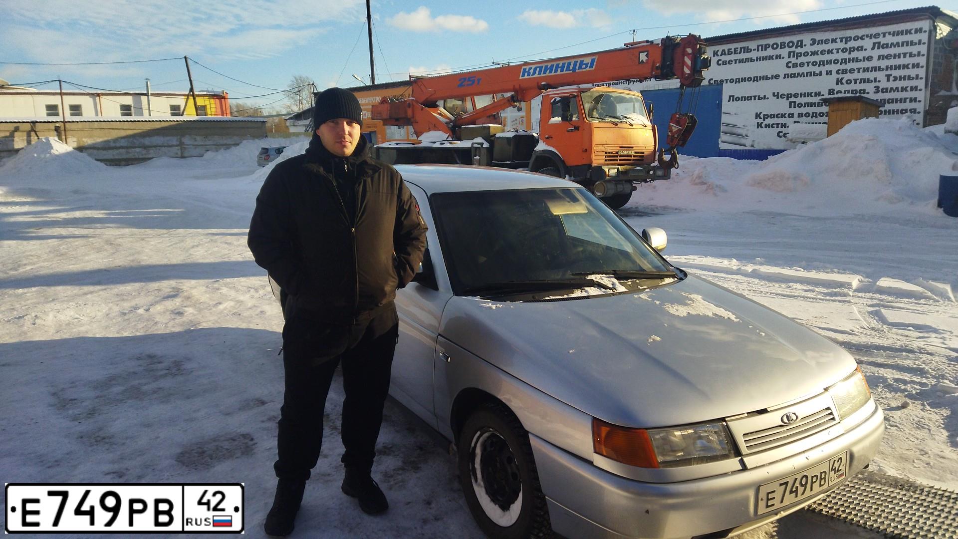 Фото автомобиля LADA 2110 LADA, 2006 — госномер В800РО42. Цвет: СВЕТЛО-СЕРЕБРИСТЫЙ МЕТАЛЛ