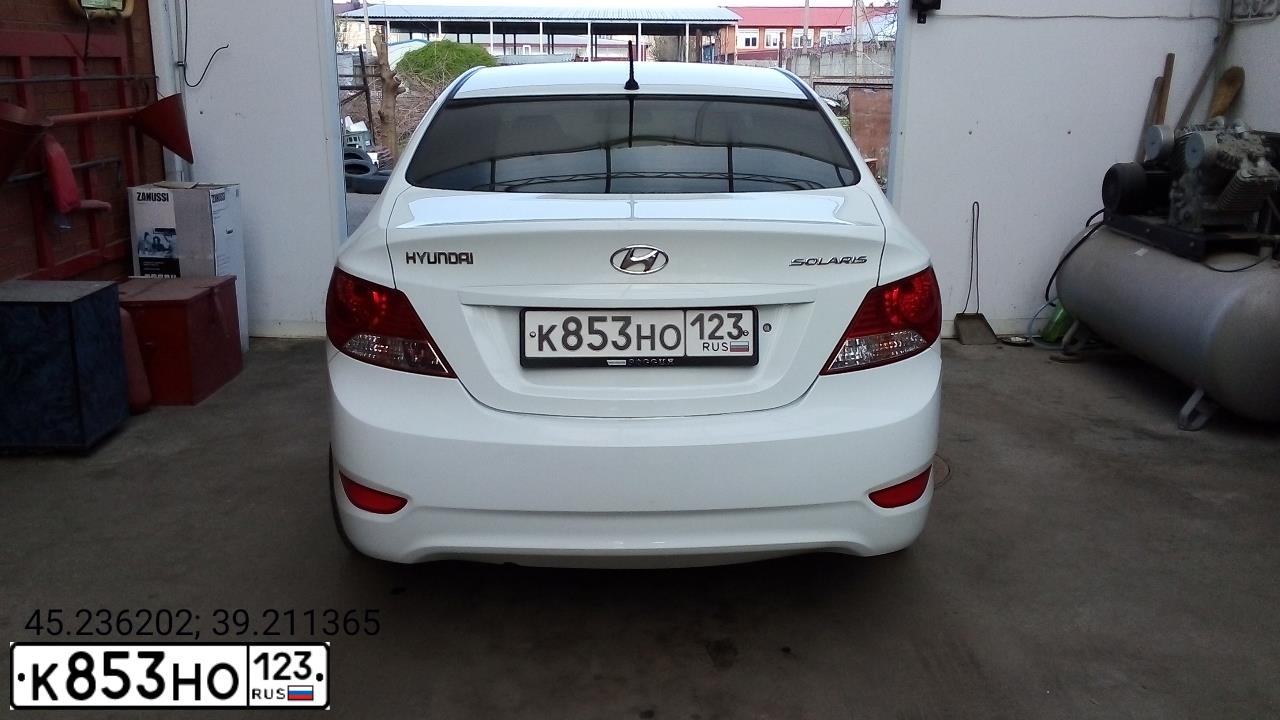 Фото автомобиля HYUNDAI SOLARIS, 2013 — госномер К853НО123. Цвет: Белый