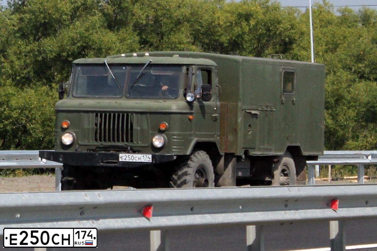 Фото автомобиля GAZ 66, 1993 — госномер Е172ЕМ136. Цвет: ЗЕЛЕНЫЙ