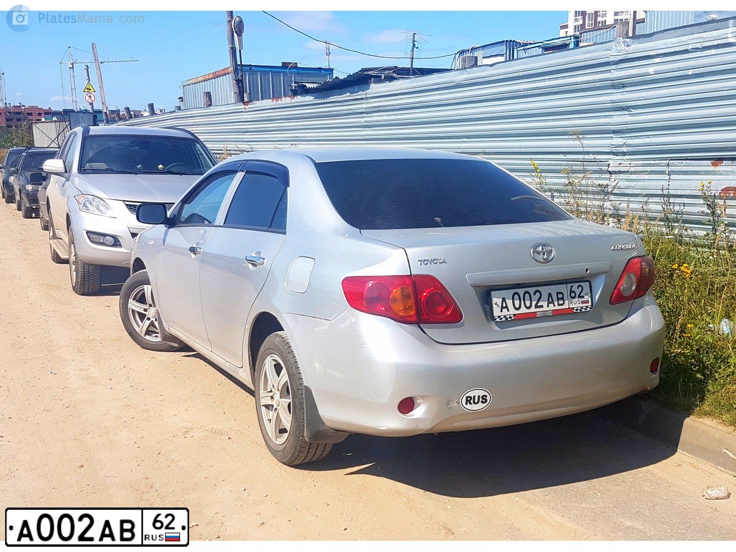 Фото автомобиля TOYOTA COROLLA, 2009 — госномер А002АВ62. Цвет: СЕРЕБРИСТЫЙ