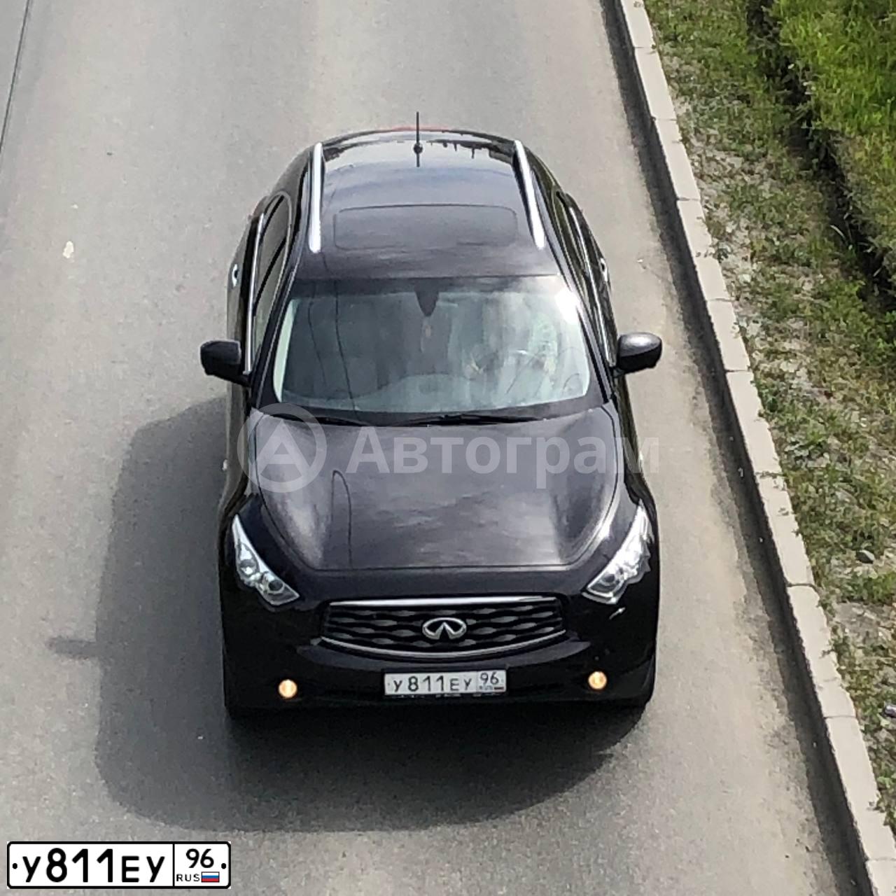 Фото автомобиля INFINITI FX37, 2011 — госномер А107АТ172. Цвет: Коричневый