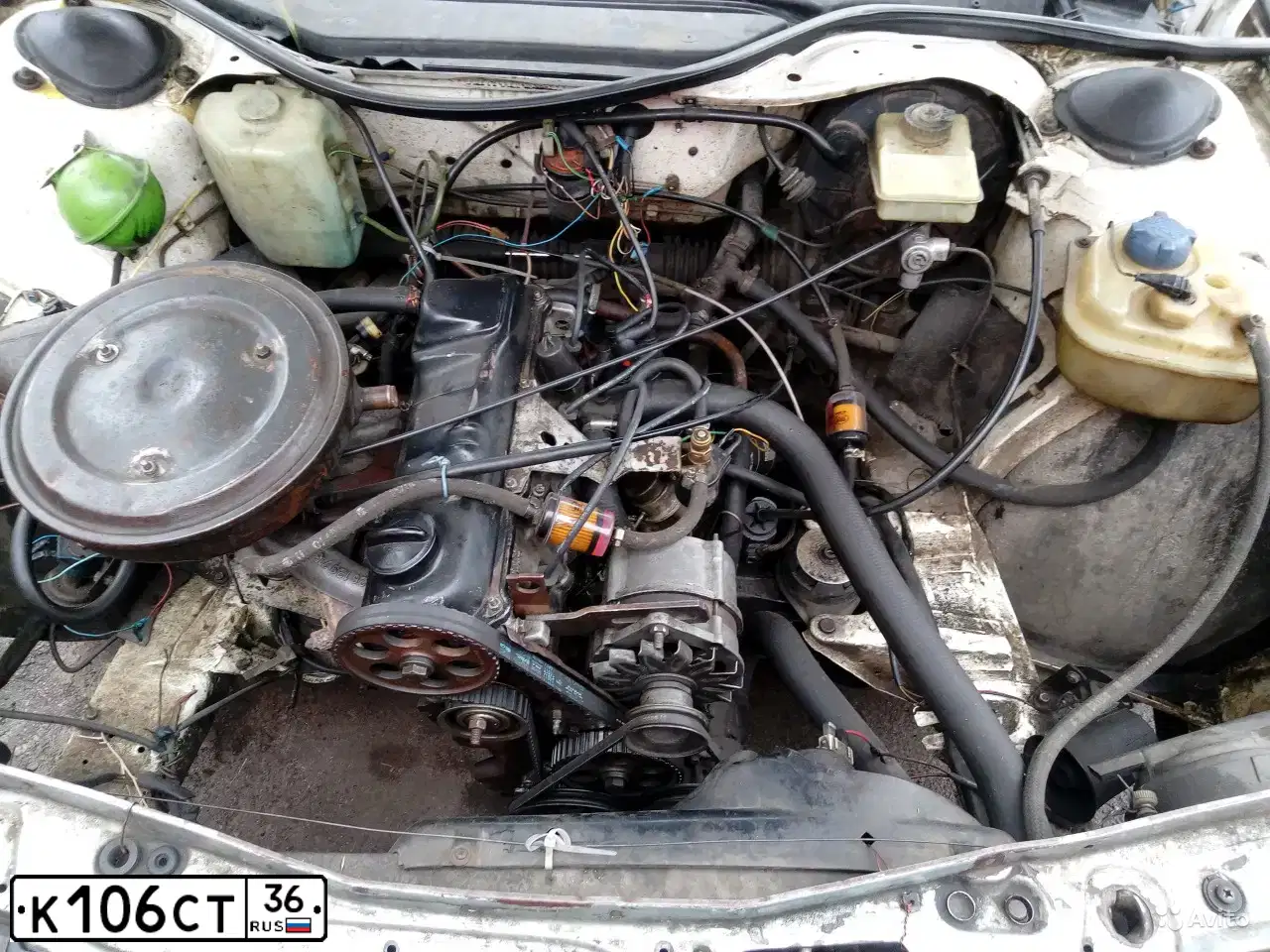 Фото автомобиля AUDI 100, 1982 — госномер К106СТ36. Цвет: БЕЛЫЙ