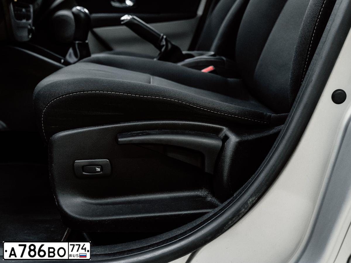 Фото автомобиля RENAULT MEGANE, 2012 — госномер А786ВО774. Цвет: СВЕТЛО-СЕРЕБРИСТЫЙ
