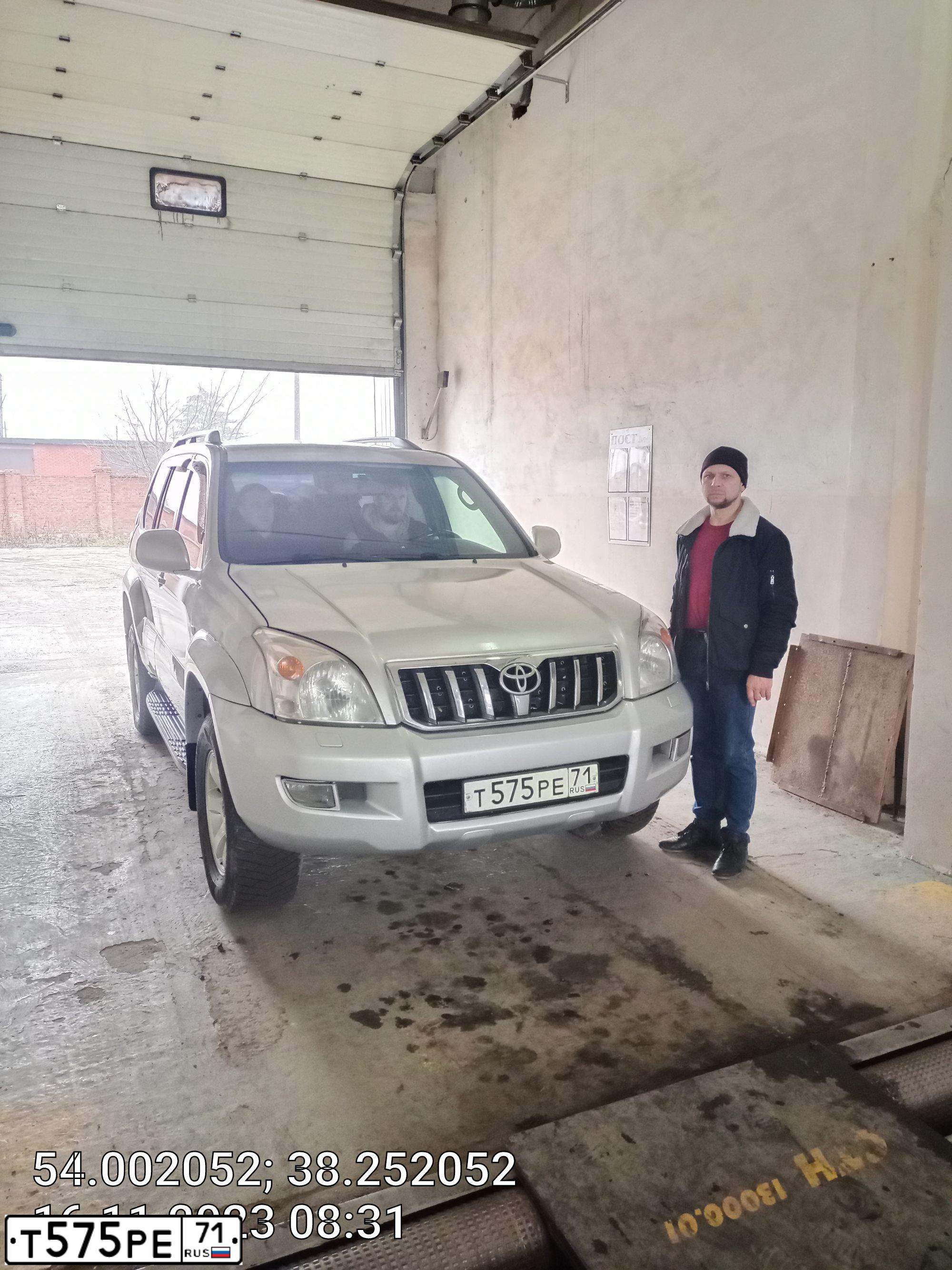 Фото автомобиля TOYOTA LAND CRUISER 120, 2004 — госномер О445СХ71