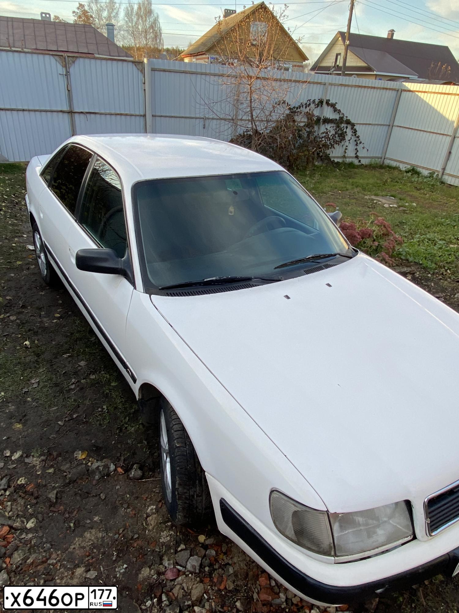 Фото автомобиля AUDI 100, 1991 — госномер У800КР97. Цвет: Белый