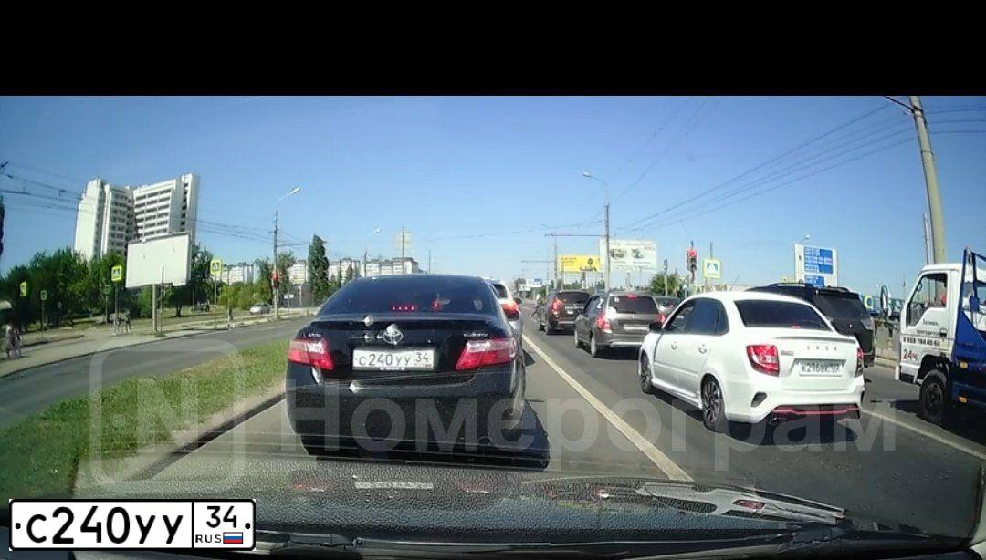 Фото автомобиля TOYOTA CAMRY, 2008 — госномер С015КА34. Цвет: ЧЕРНЫЙ