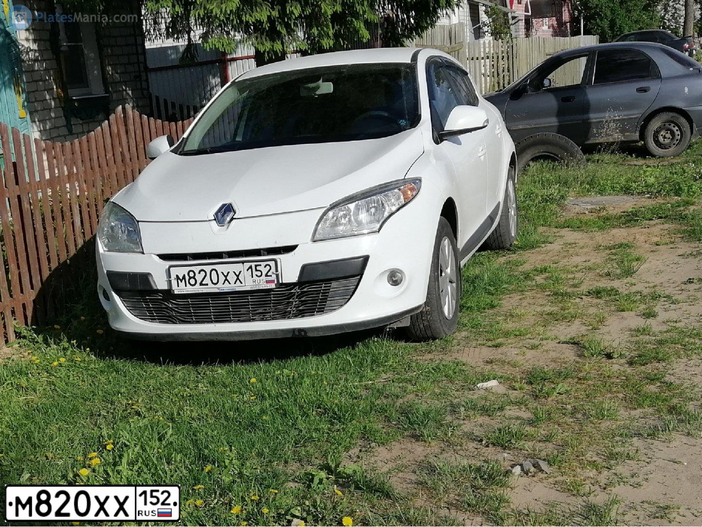 Фото автомобиля RENAULT MEGANE, 2011 — госномер С470МО58. Цвет: Белый