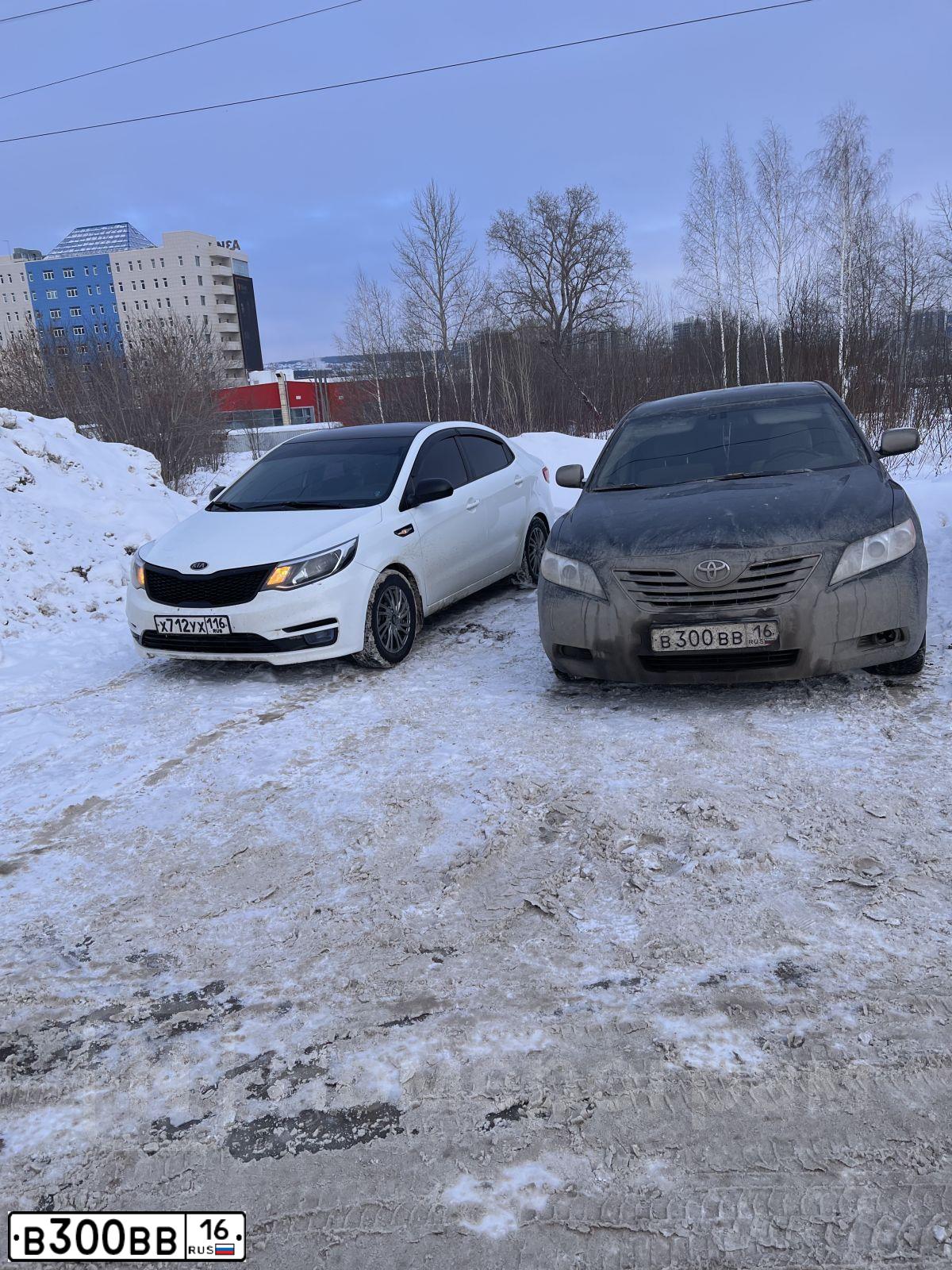 Фото автомобиля TOYOTA CAMRY, 2007 — госномер С485УН716. Цвет: ЧЕРНЫЙ