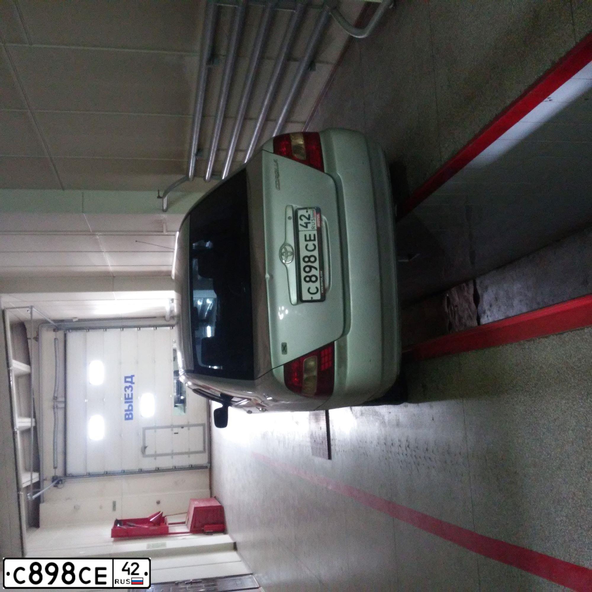 Фото автомобиля TOYOTA COROLLA, 2002 — госномер М283РК124