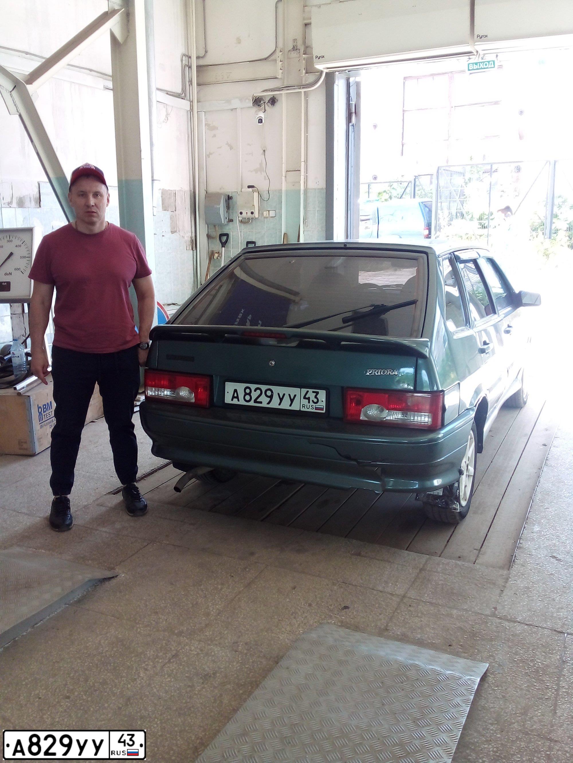 Фото автомобиля LADA 211440 LADA SAMARA, 2008 — госномер Е112КВ11. Цвет: СЕРО-СИНЕ-ЗЕЛЕНЫЙ