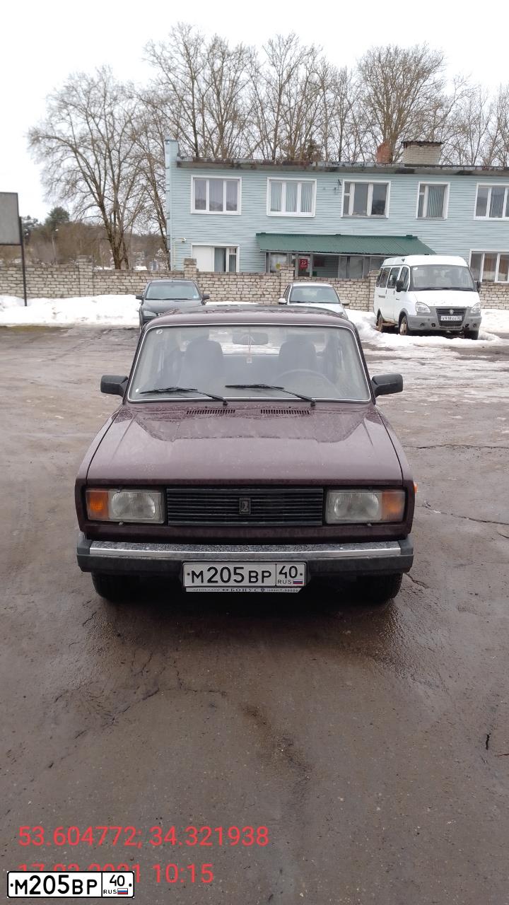 Фото автомобиля LADA 2105, 2010 — госномер В614РВ18. Цвет: ТЕМНО-ВИШНЕВЫЙ