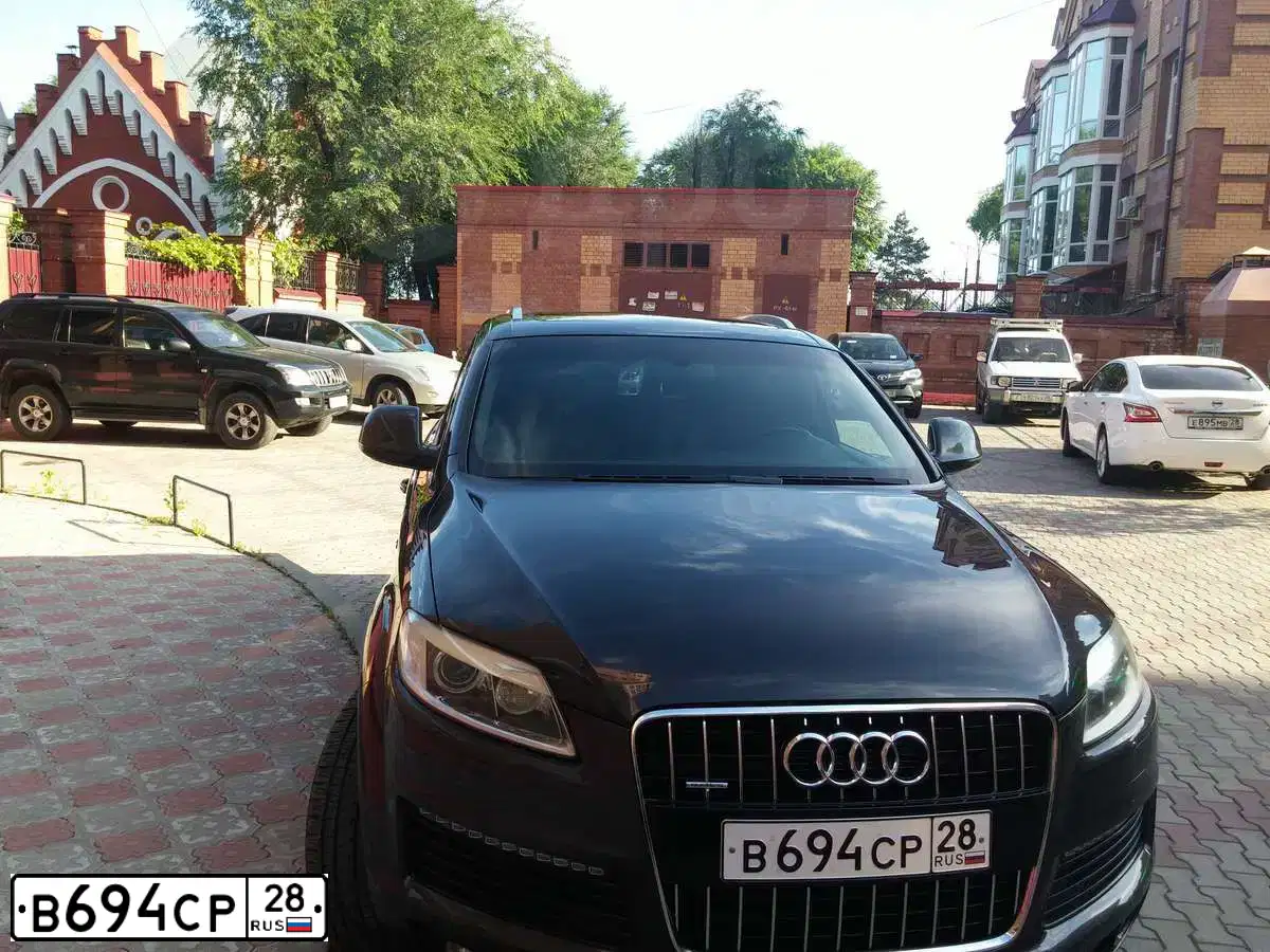 Фото автомобиля AUDI Q7, 2008 — госномер В002НВ54. Цвет: ЧЕРНО-СЕРЫЙ