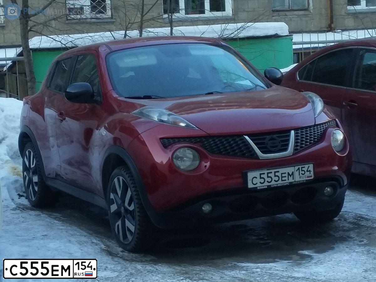 Фото автомобиля NISSAN JUKE, 2013 — госномер К479СА154. Цвет: Красный