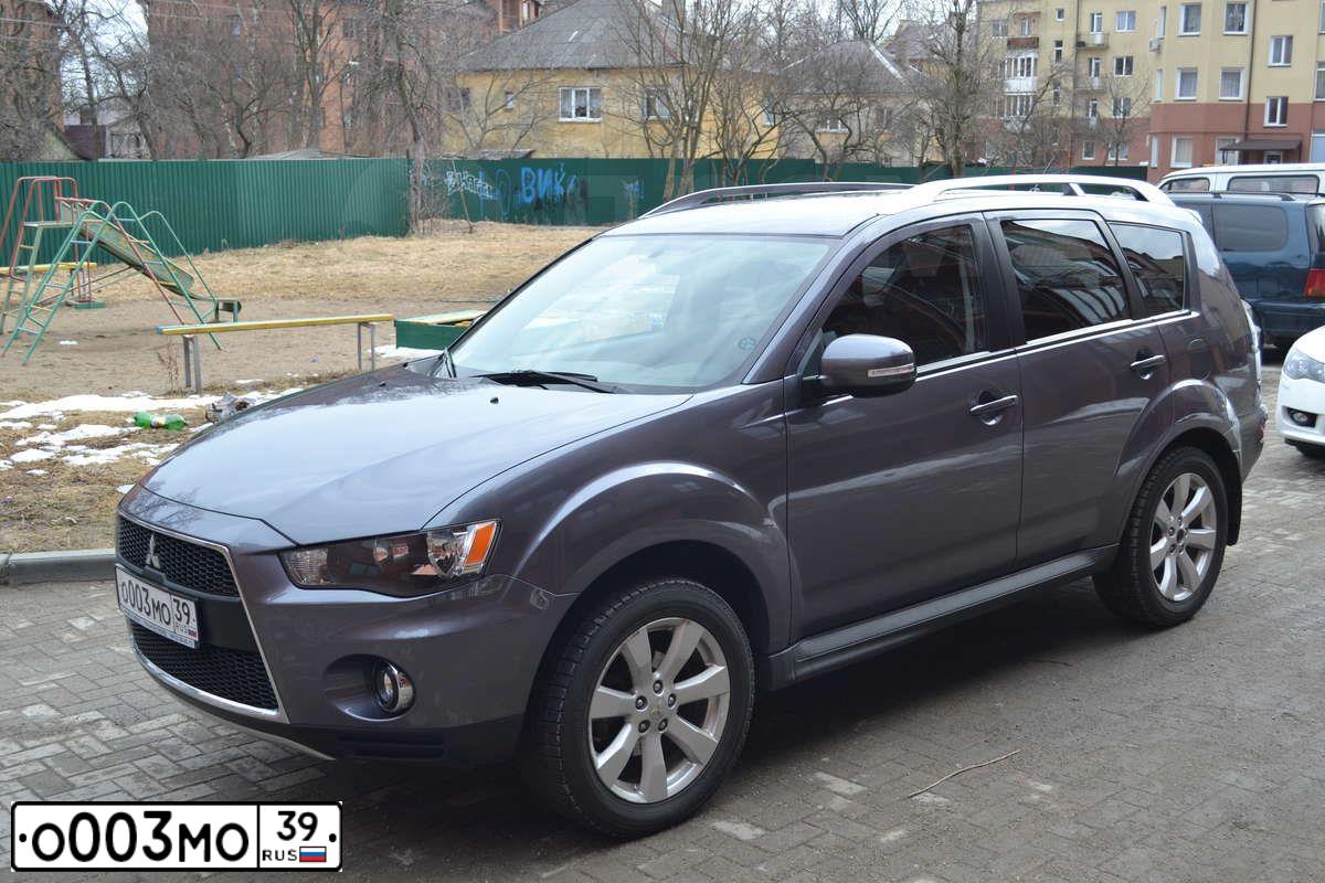 Фото автомобиля MITSUBISHI OUTLANDER, 2010 — госномер Р289ОМ39. Цвет: СЕРЫЙ