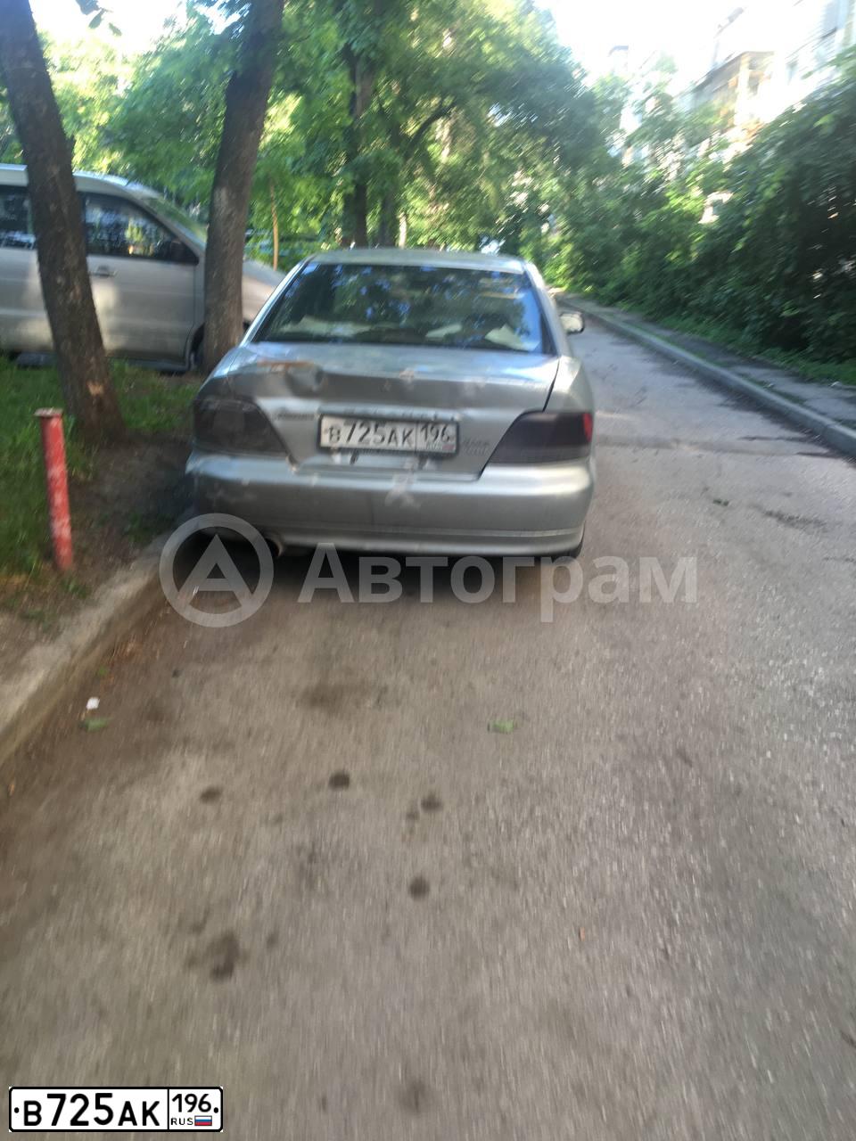Фото автомобиля MITSUBISHI GALANT, 1997 — госномер В725АК196